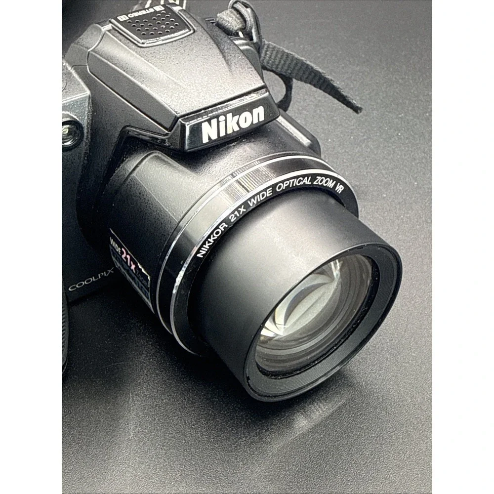 Nikon COOLPIX L120 14.1MP Digital Bridge Camera - Black - W/ Case - TESTED